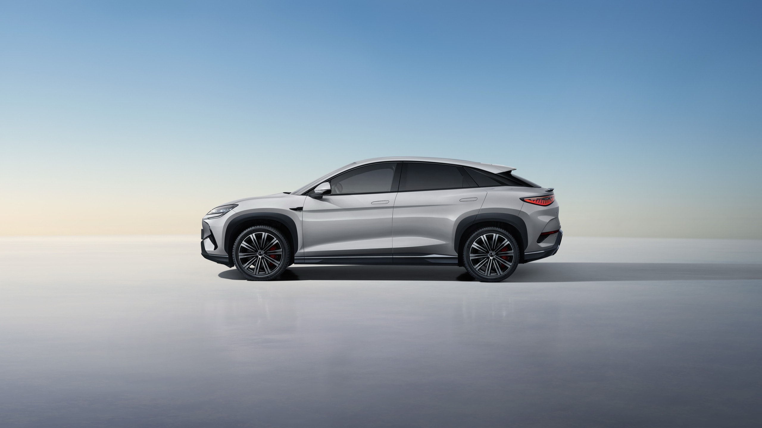 BYD SEALION 7 — view 1